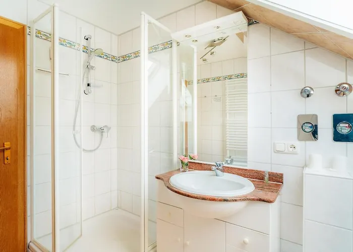 Grosse - Boxspring - Rodelwiese - Balkon - 4 Personen *