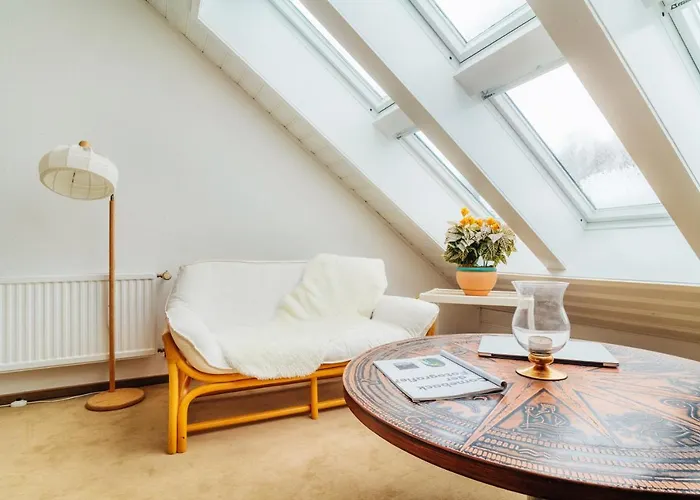 Grosse - Boxspring - Rodelwiese - Balkon - 4 Personen